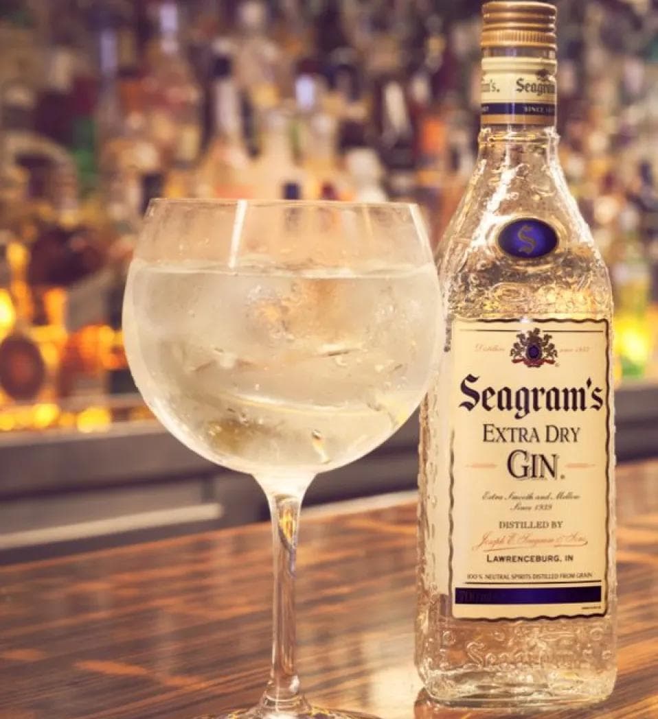 Seagram's Gin, 1